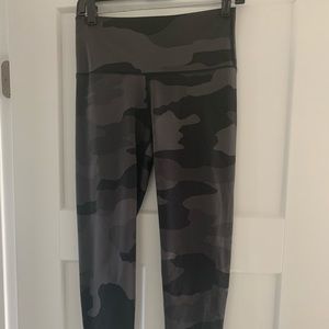Aerie camo leggings